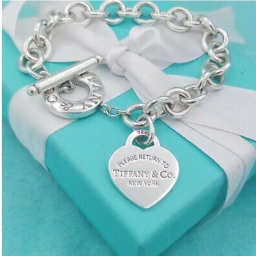 Tiffany & Co Heart Toggle Bracelet